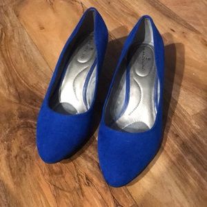 Electric Blue Bandolino Wedges Size 6